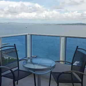 https://apartamento-con-vista-al-mar-a-una-cuadra-de-la-playa-piso-16.cartagena-hotels.org